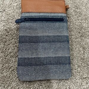 NEW Thirty-one pouch